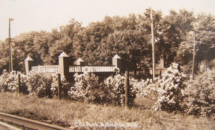 Millington - Old Postcard (newer photo)